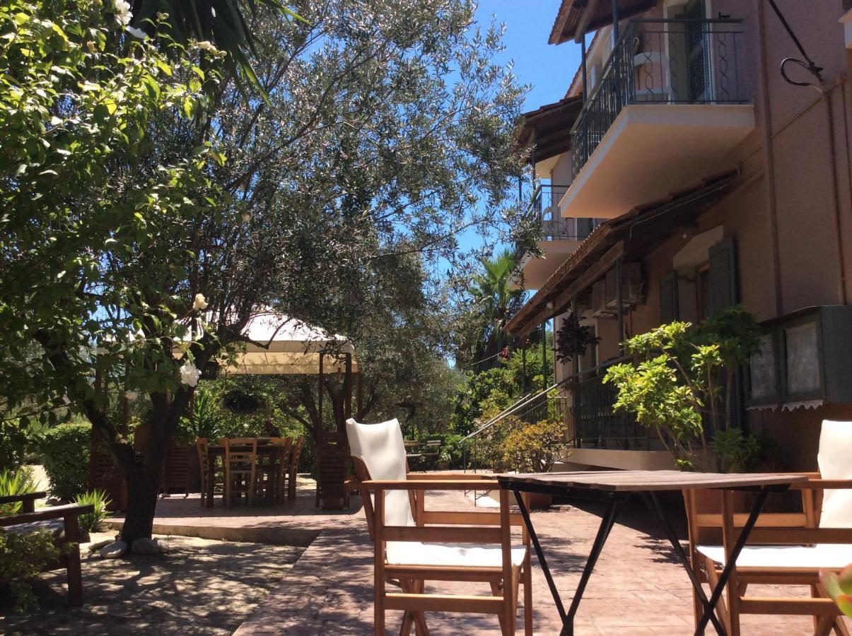 Kefalonia Apartments - Marias Studios - 2 Bedroom Apartment In Orchard, Spartia Kültér fotó